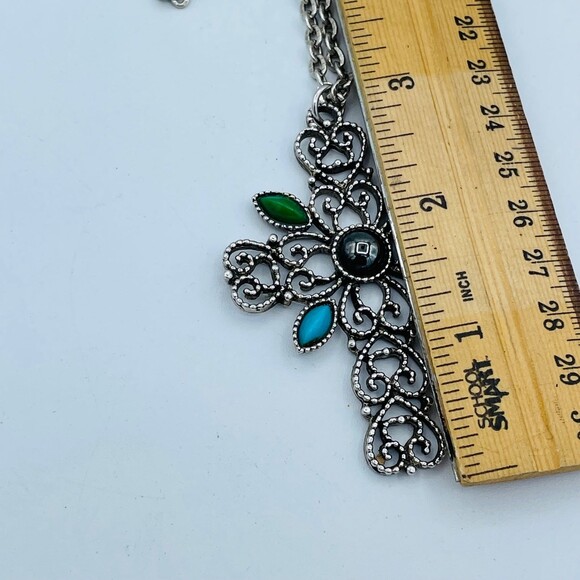 AVON Jeweled Romanesque Cross Silver Tone Long Necklace Vintage Crucifix Pendant - Picture 7 of 10